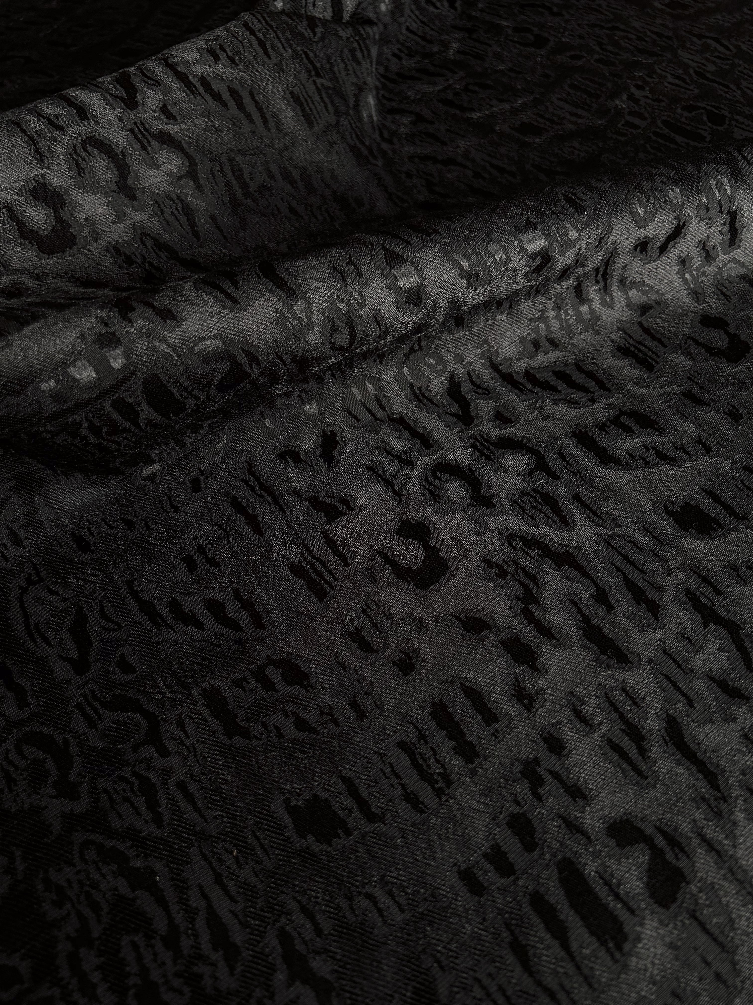 Leopard shiny wool blend jacquard