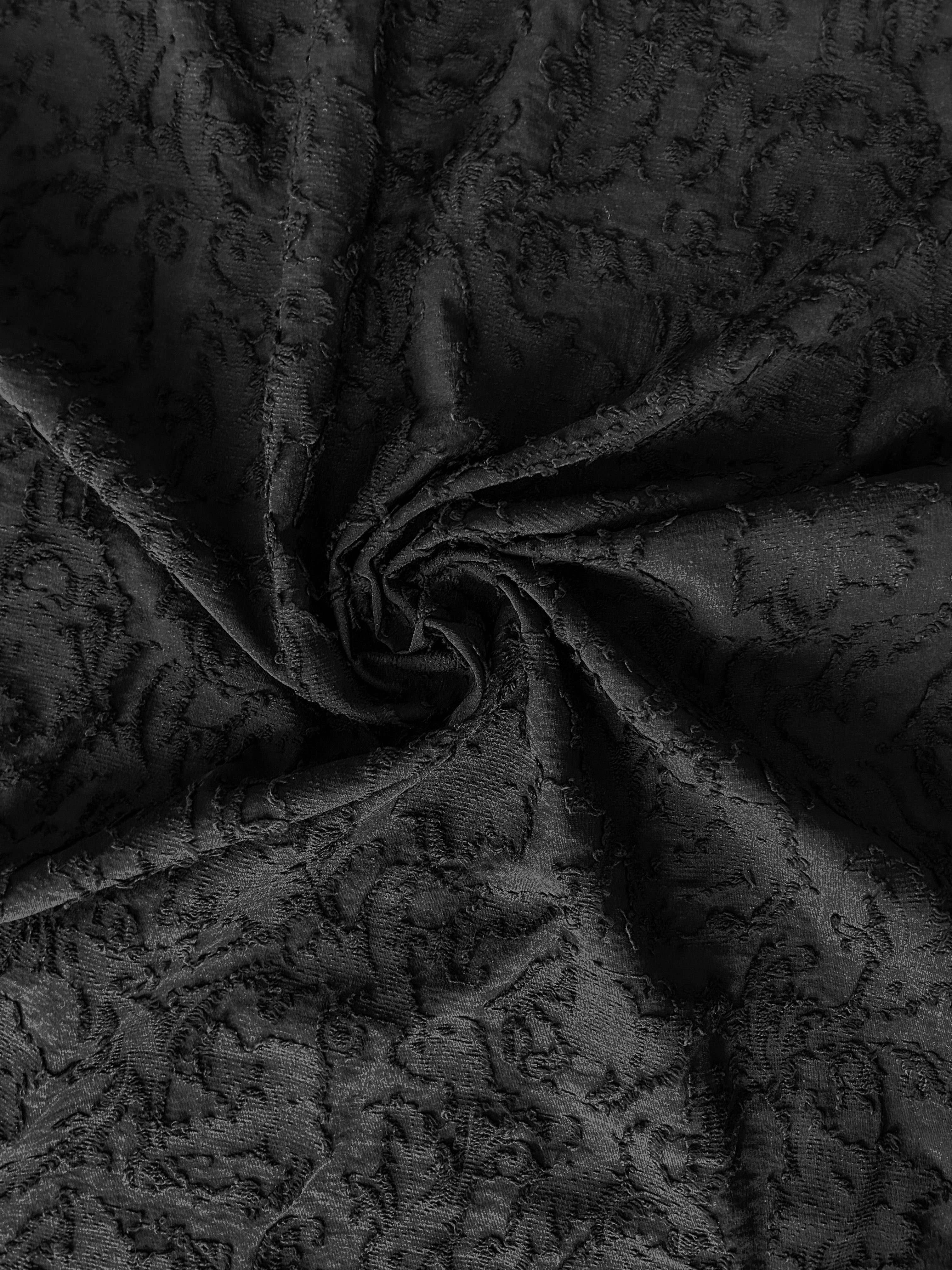 Floral fil coupé jacquard