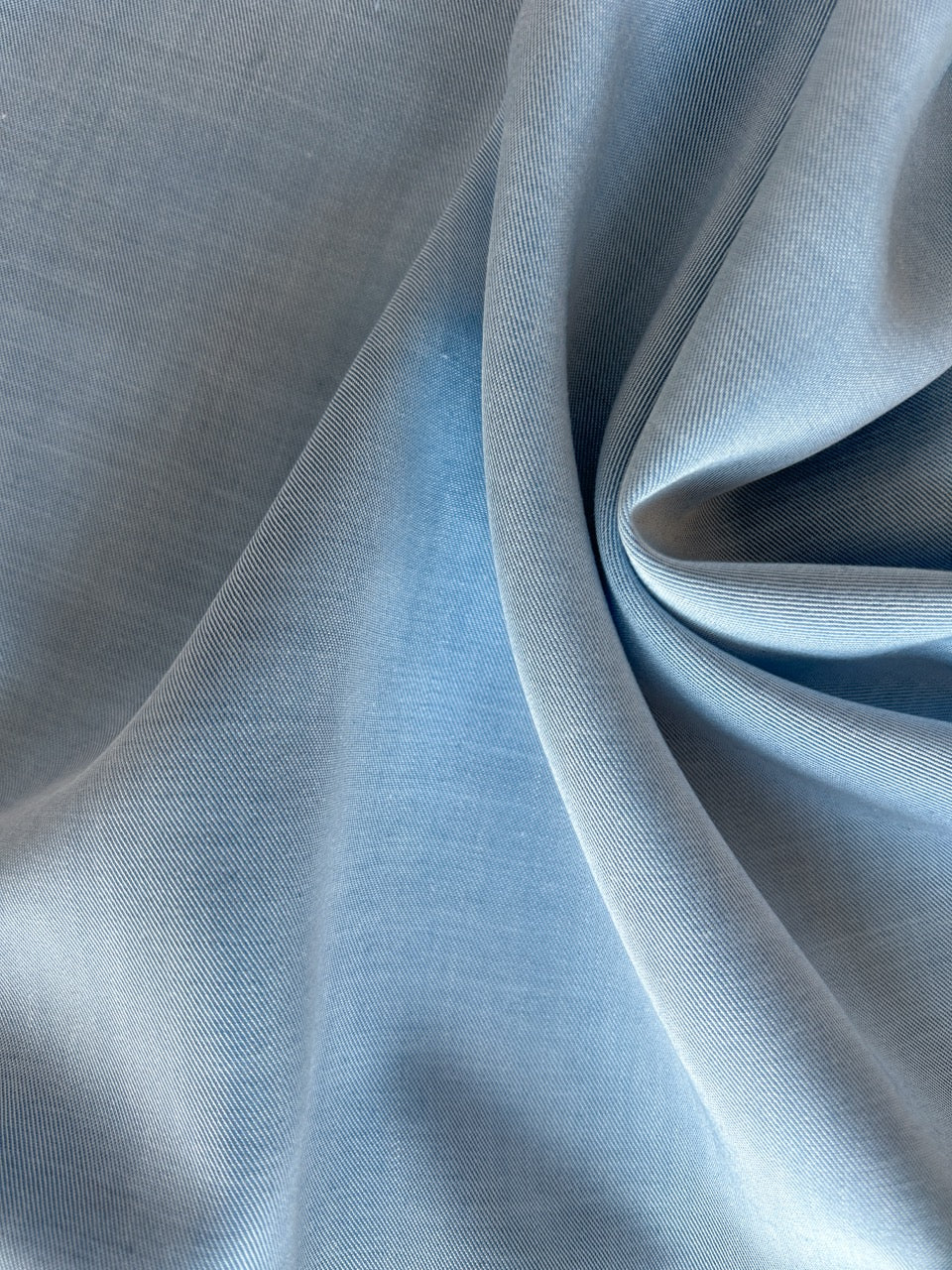 Soft chambray Lyocell