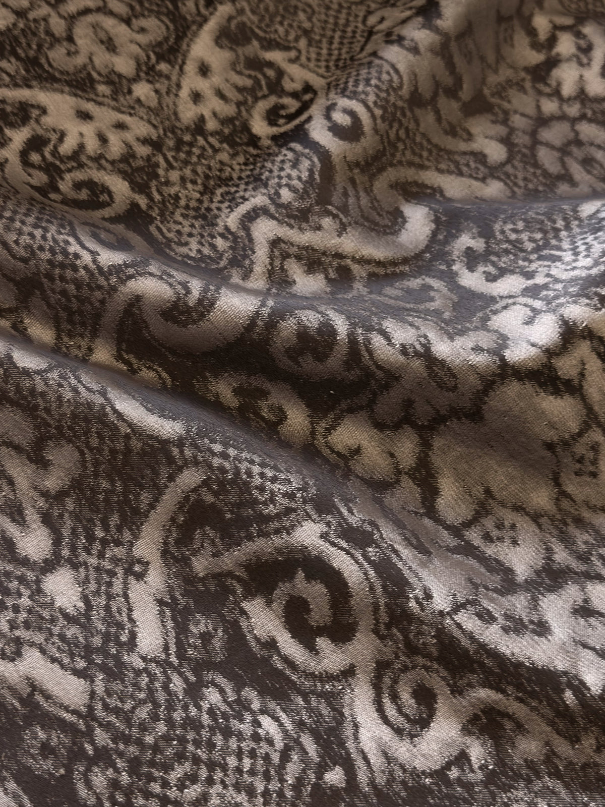 Damask jacquard