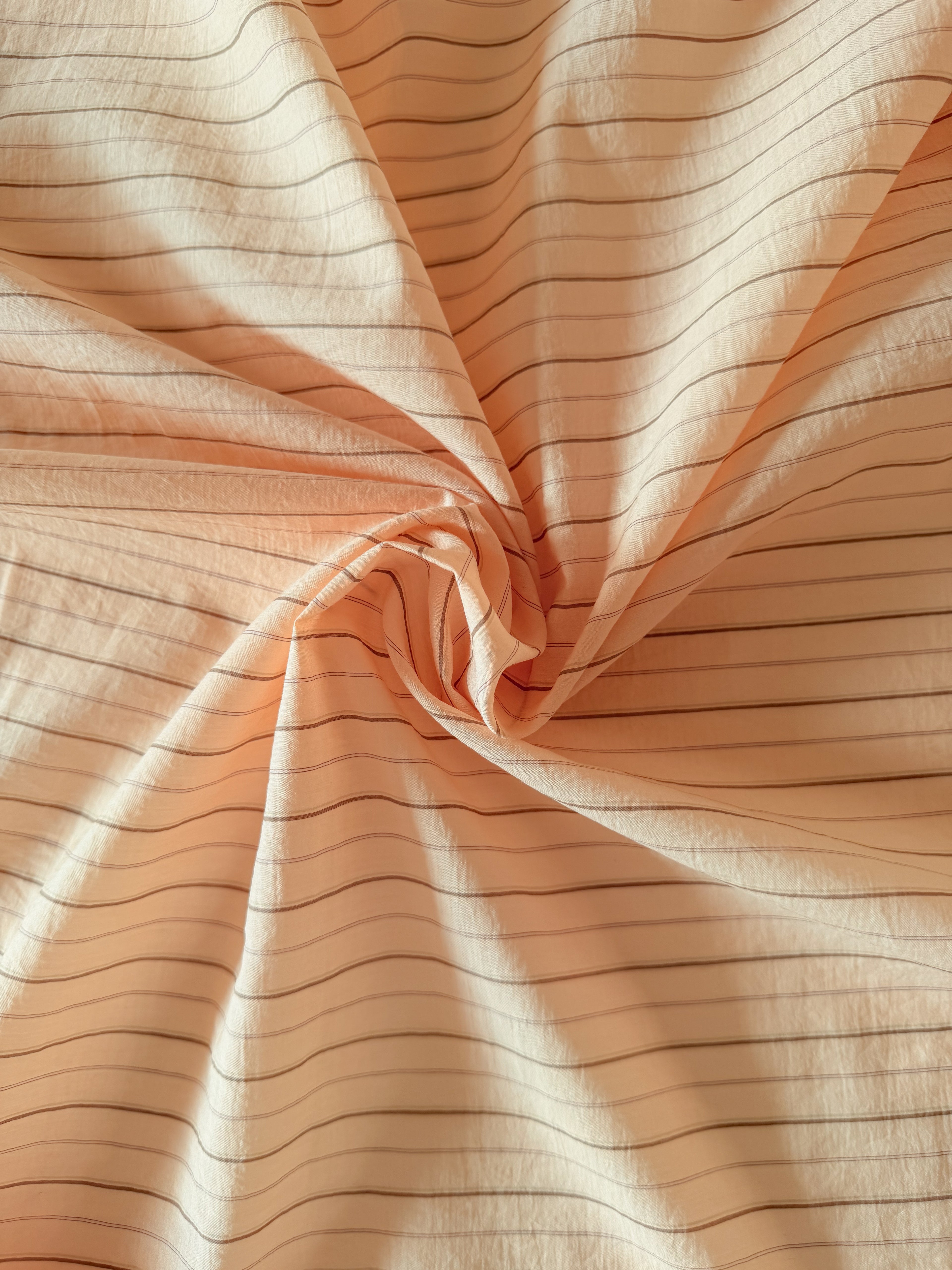 Light crinkled cotton stripe