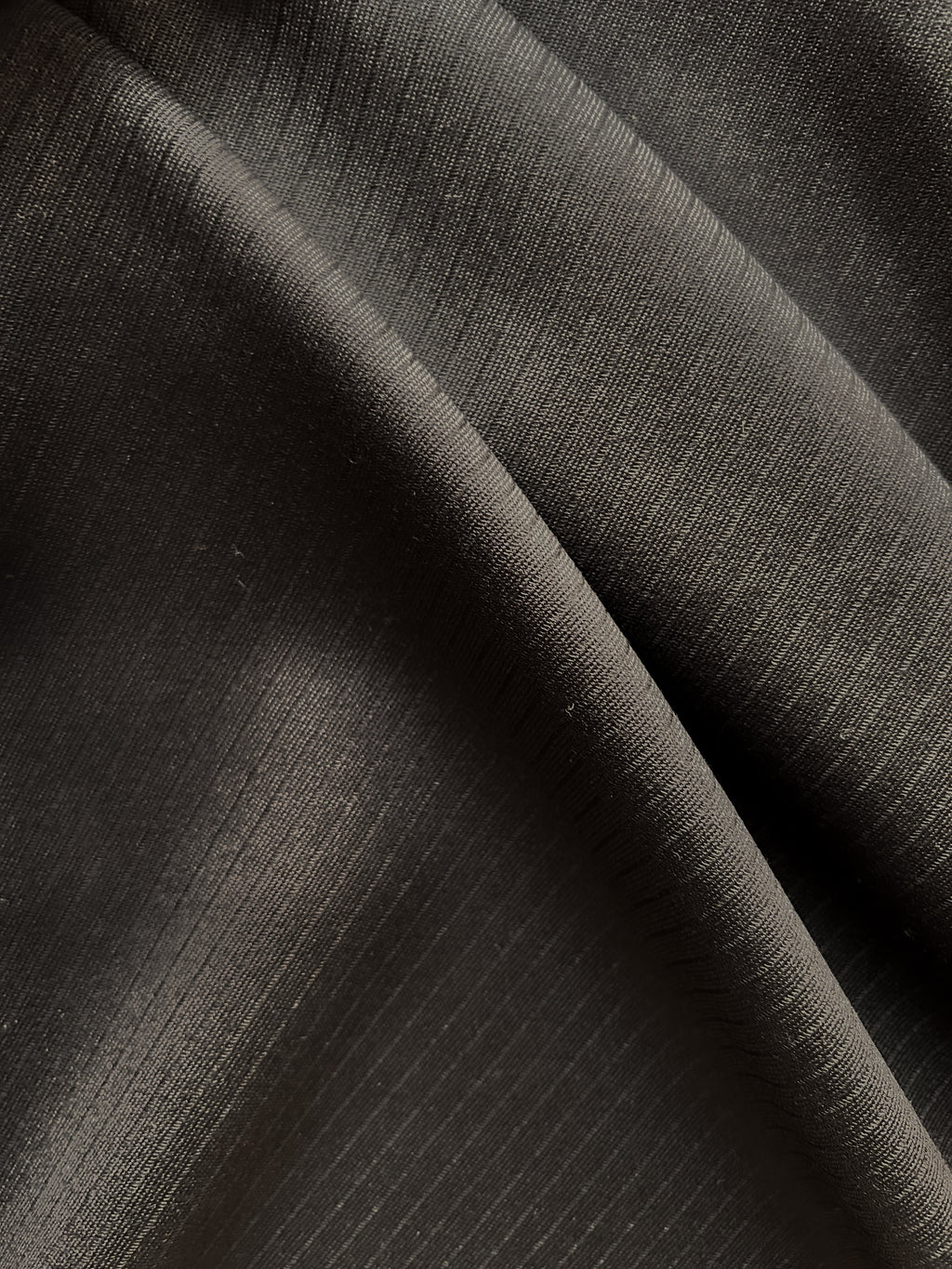 Textured twill tailoring wool blend