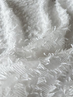 White fil coupé voile