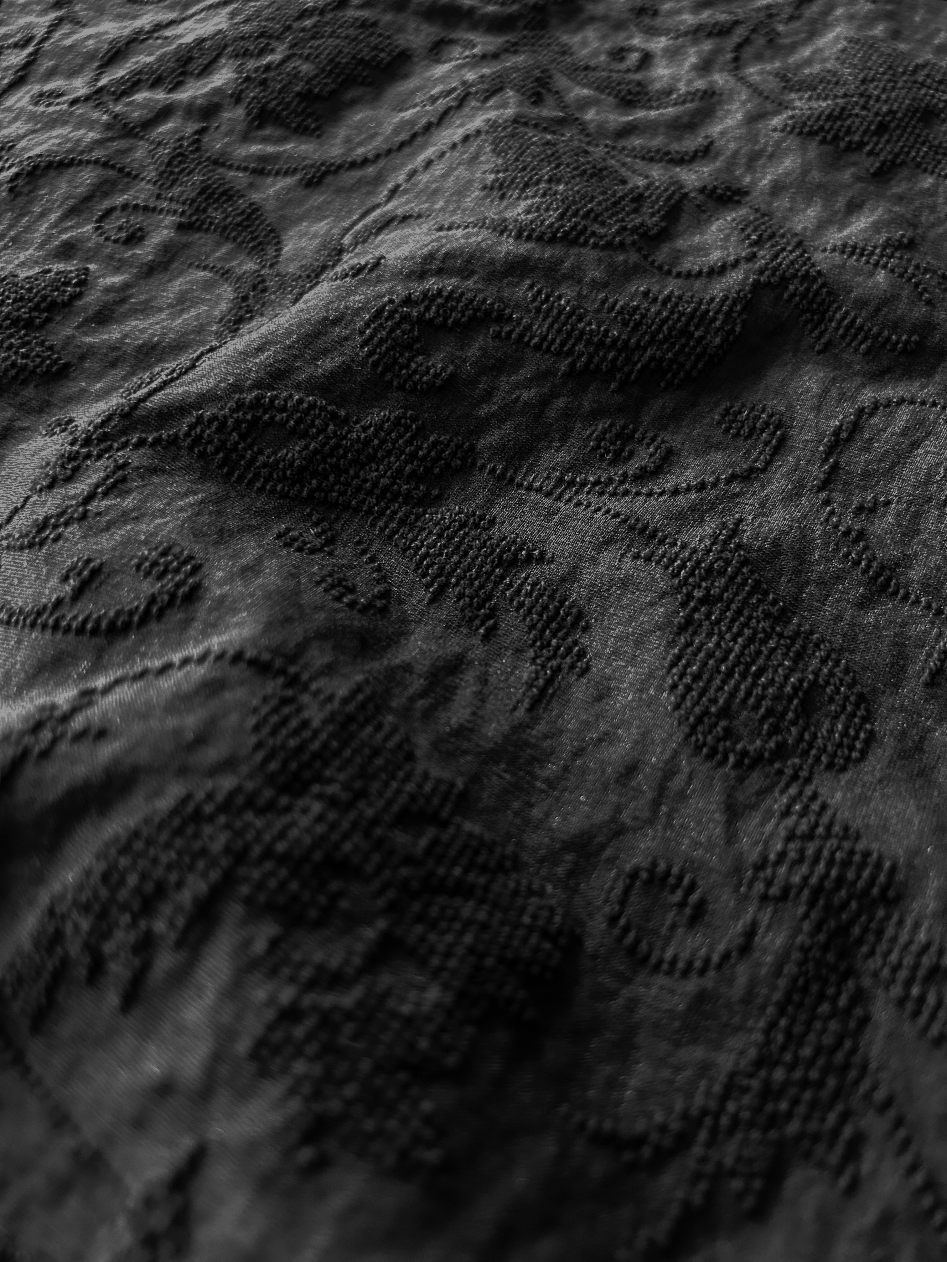 Floral fil coupé jacquard