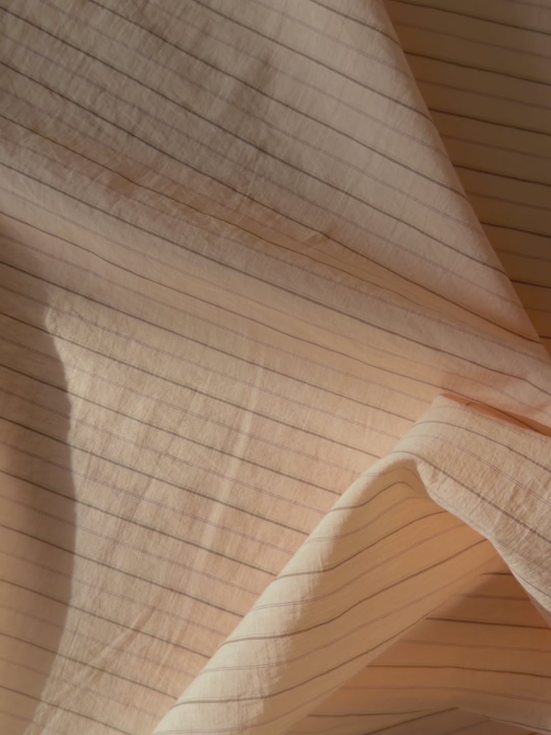 Light crinkled cotton stripe